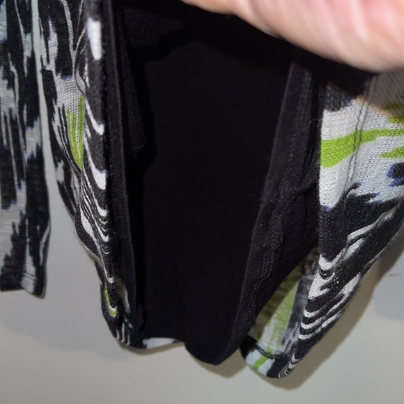 🌹NWT: CHELSEA & THEODORE LIME SALT MULTI BLOUSE - Picture 3 of 12